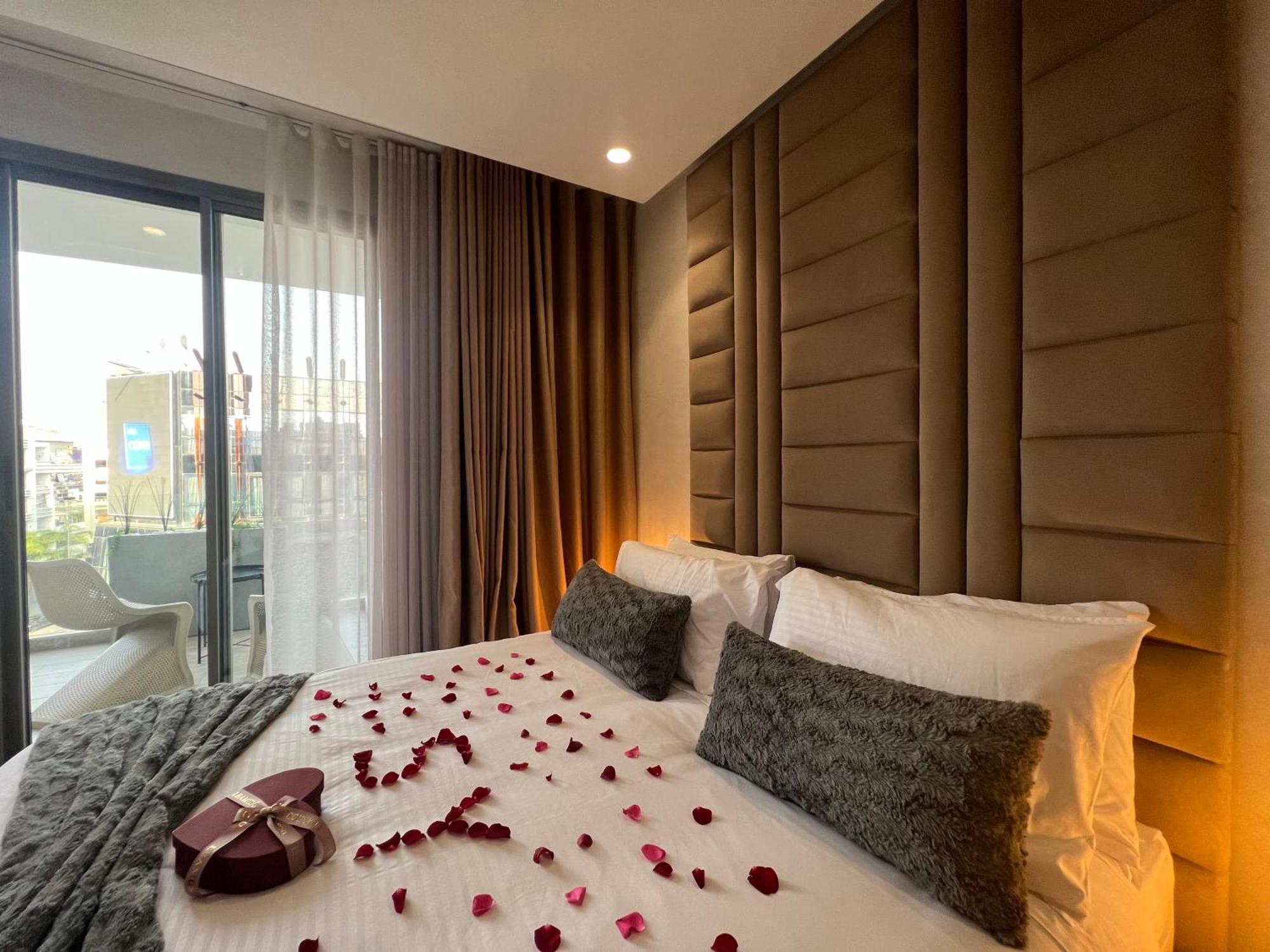 Zen Suites Hotel Massira Касабланка Экстерьер фото