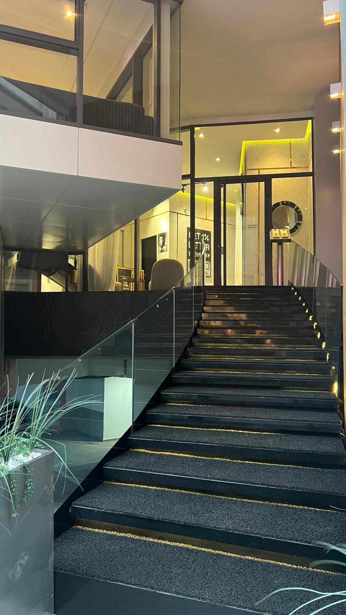 Zen Suites Hotel Massira Касабланка Экстерьер фото